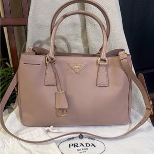 Prada Blush Saffiano Leather Galleria Single Zip Medium Bag with Dusties and COA